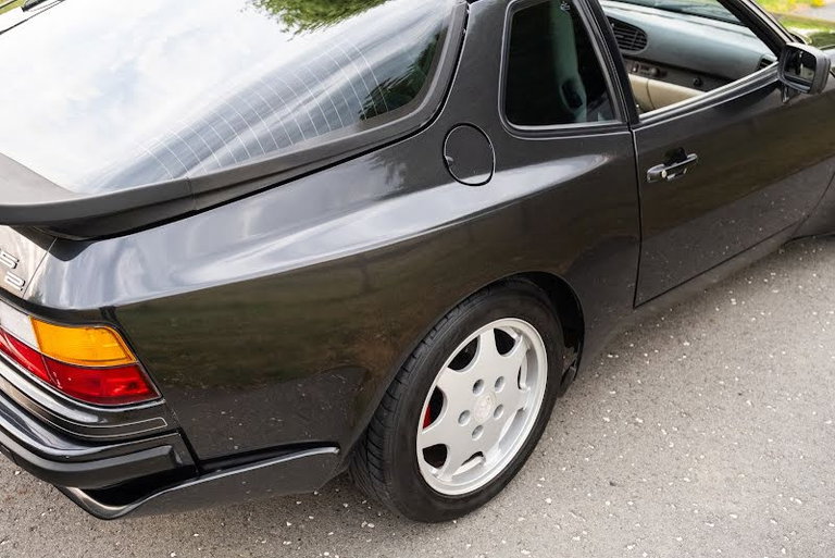 Porsche 944 S2 Coupé