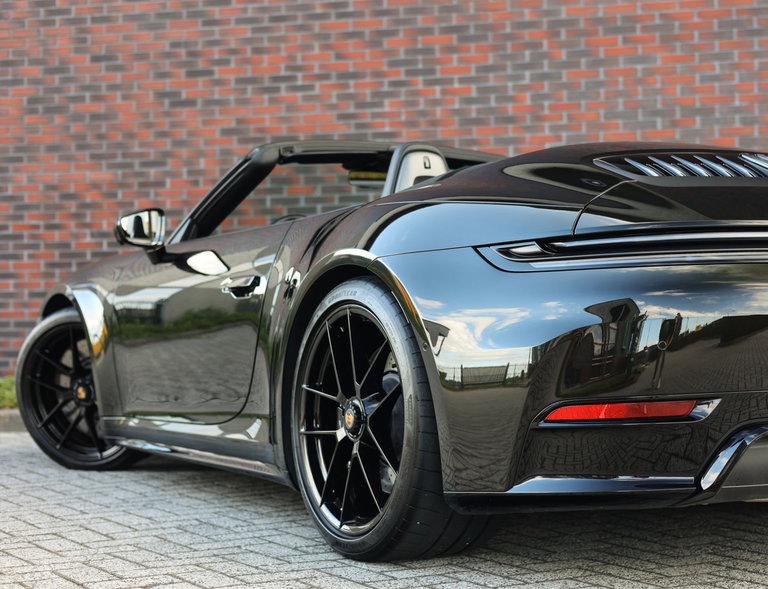 Porsche 992.2 Carrera 4 GTS