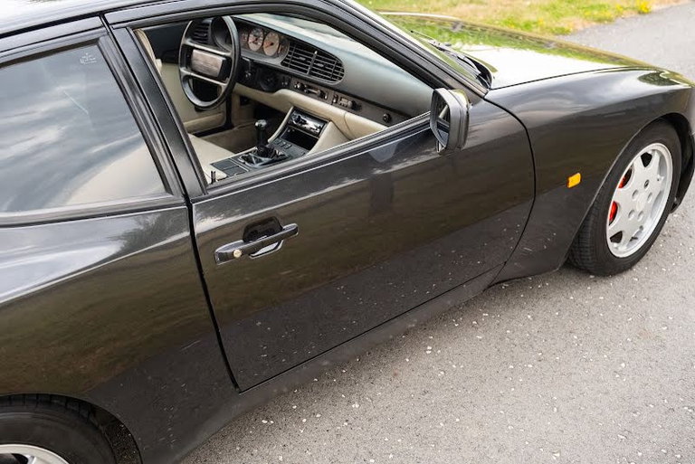 Porsche 944 S2 Coupé