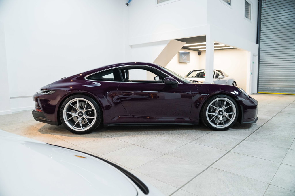 Porsche 992 GT3 Touring