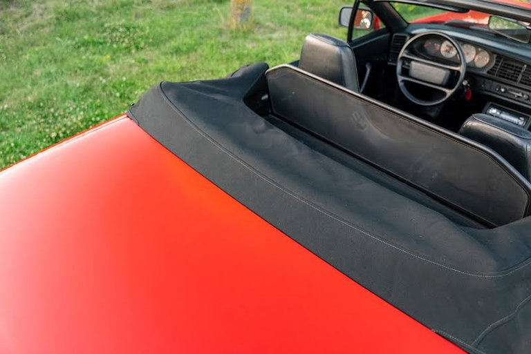 Porsche 944 S2 Cabriolet