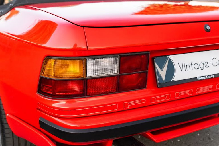 Porsche 944 S2 Cabriolet