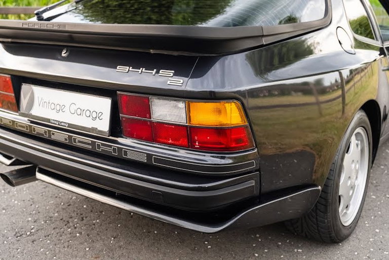 Porsche 944 S2 Coupé