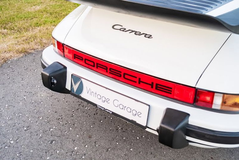 Porsche 911 Carrera 3.2