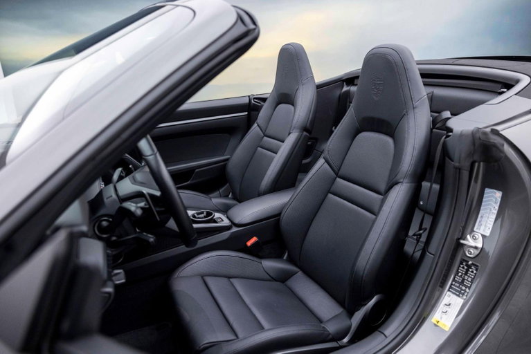 Porsche 992 Carrera 4S