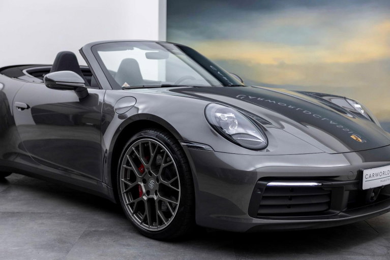 Porsche 992 Carrera 4S