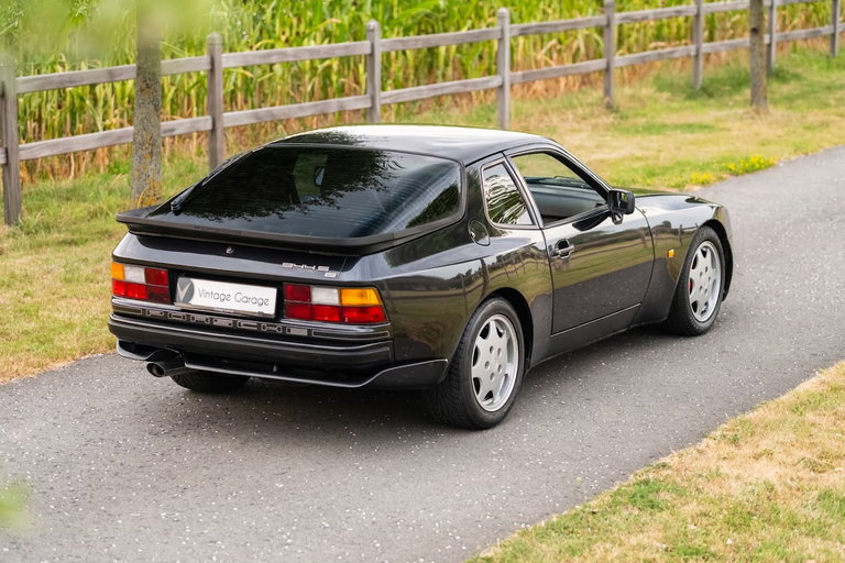 Porsche 944 S2 Coupé