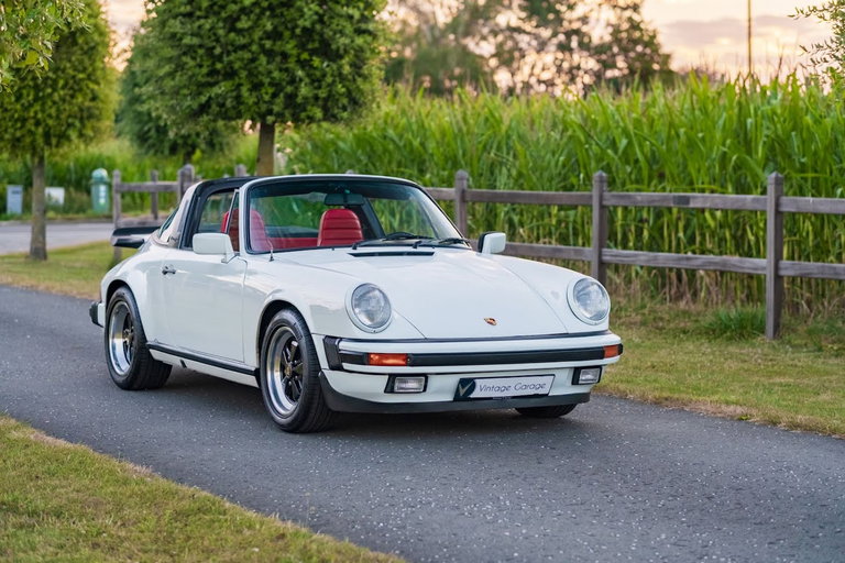 Porsche 911 Carrera 3.2