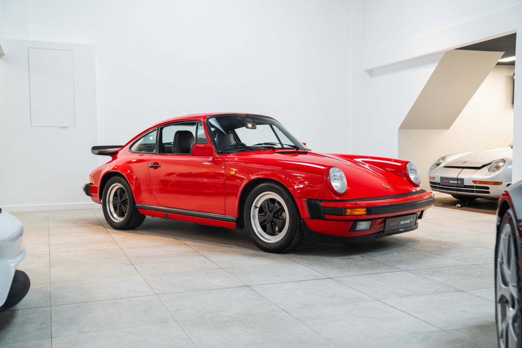 Porsche 911 Carrera 3.2