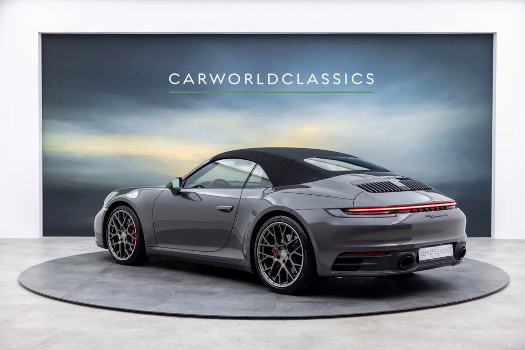Porsche 992 Carrera 4S
