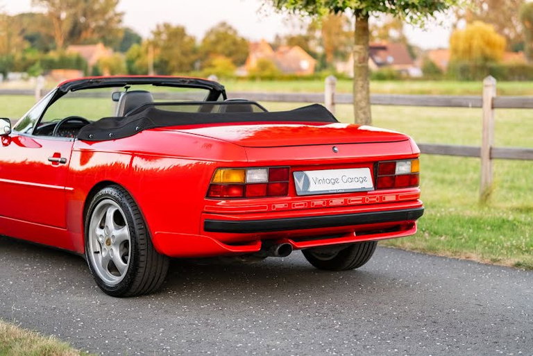 Porsche 944 S2 Cabriolet