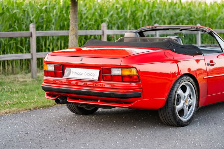 Porsche 944 S2 Cabriolet