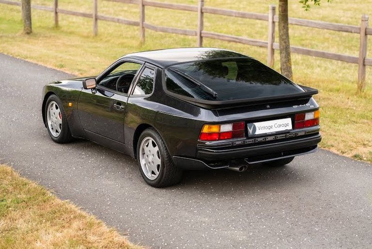 Porsche 944 S2 Coupé