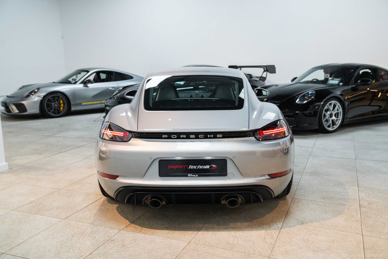 Porsche 718 Cayman GTS 4.0