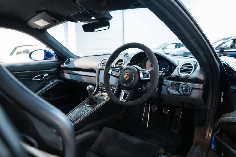 Porsche 718 Cayman GTS 4.0