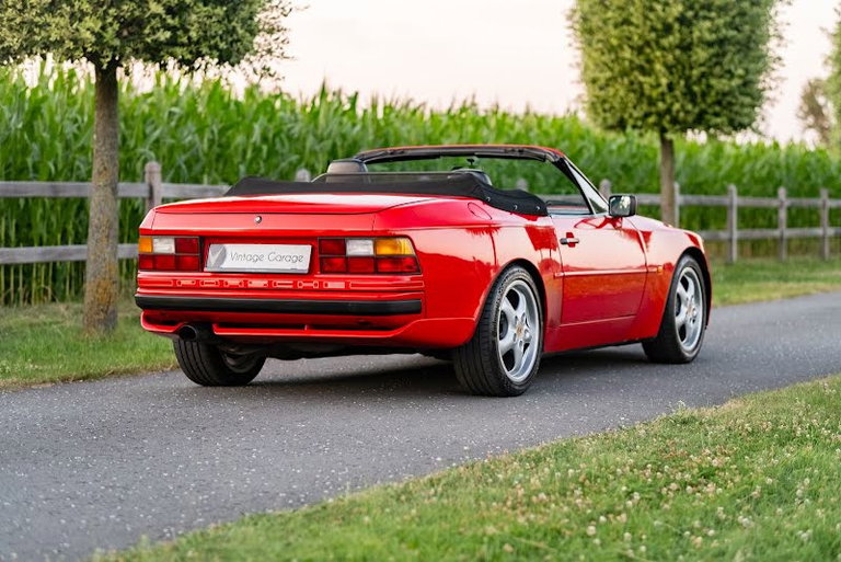 Porsche 944 S2 Cabriolet