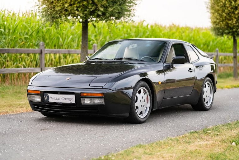 Porsche 944 S2 Coupé