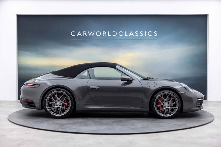 Porsche 992 Carrera 4S