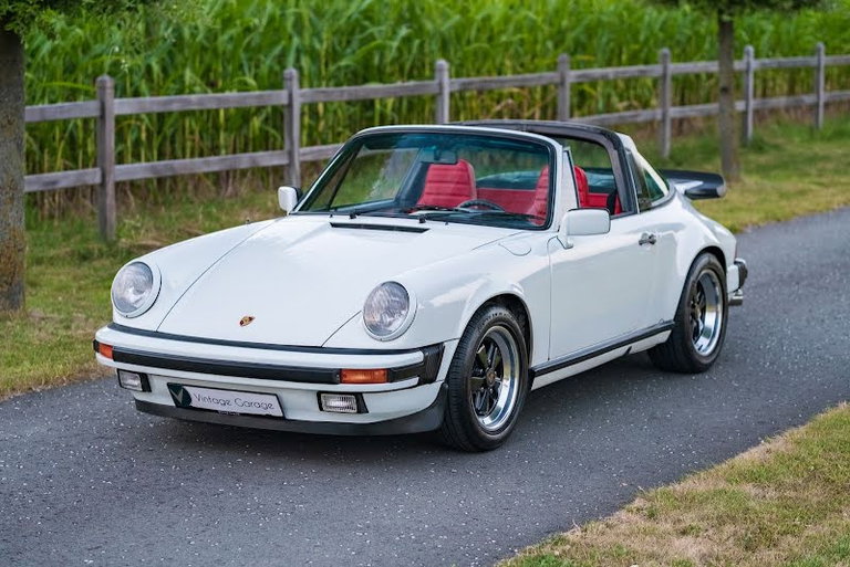 Porsche 911 Carrera 3.2