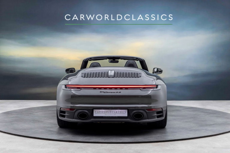 Porsche 992 Carrera 4S