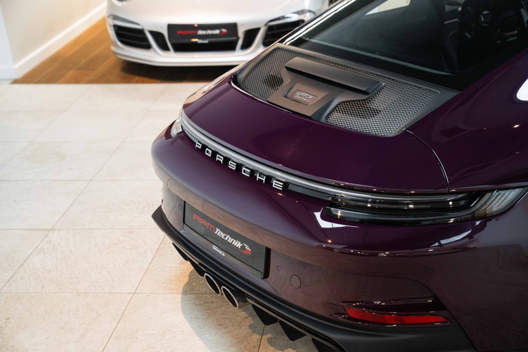 Porsche 992 GT3 Touring