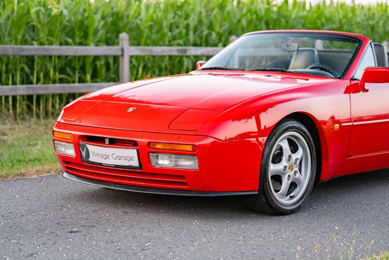 Porsche 944 S2 Cabriolet