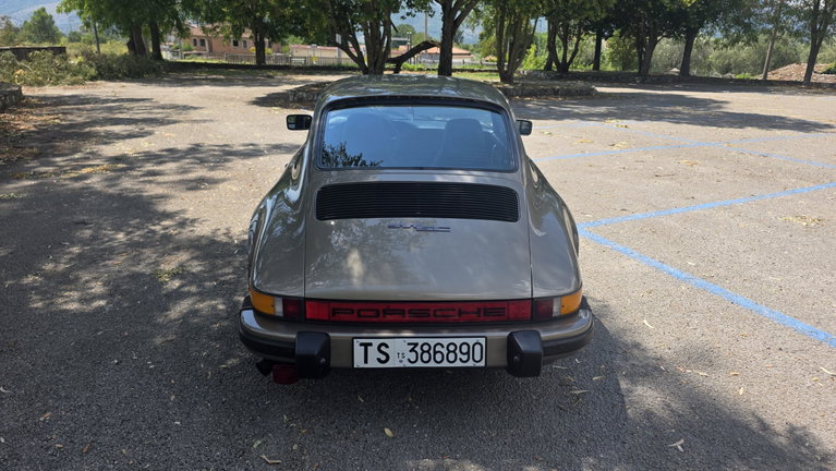 Porsche 911 SC