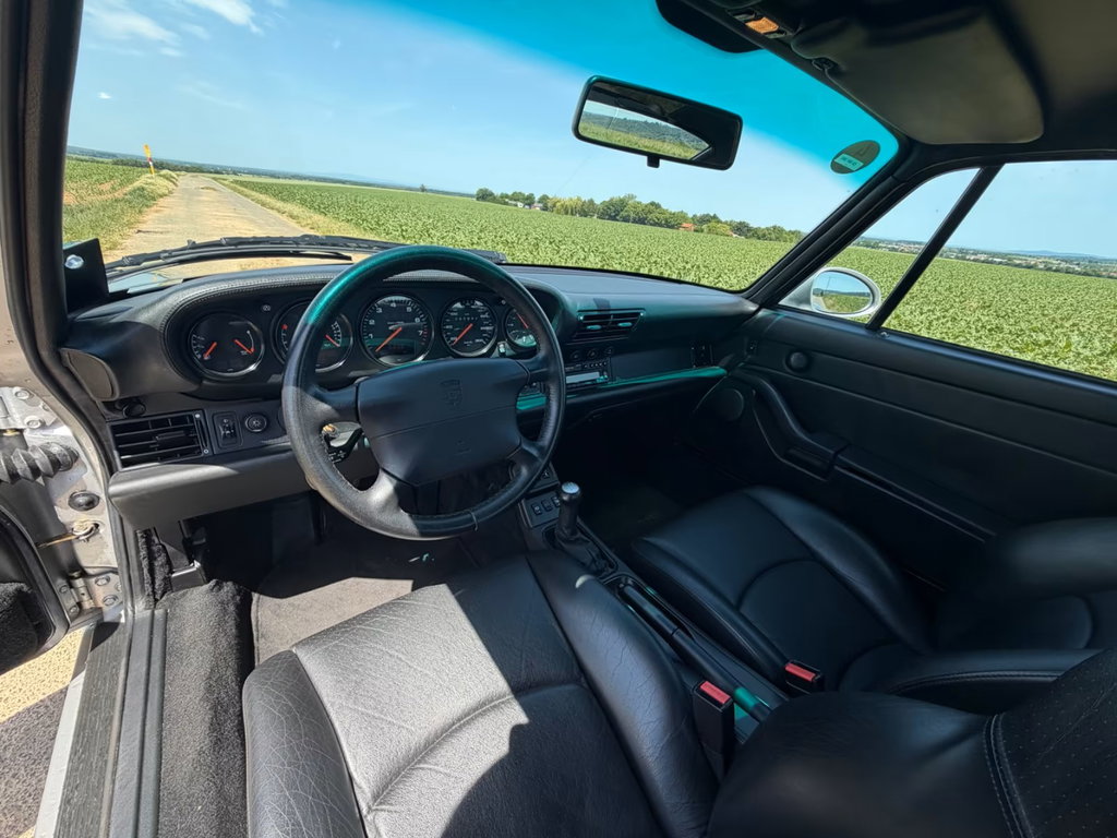 Porsche 993 Carrera 4S