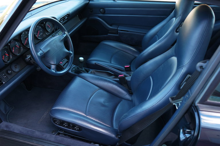 Porsche 993 Carrera 4