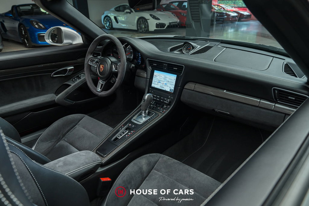 Porsche 991.2 Carrera GTS