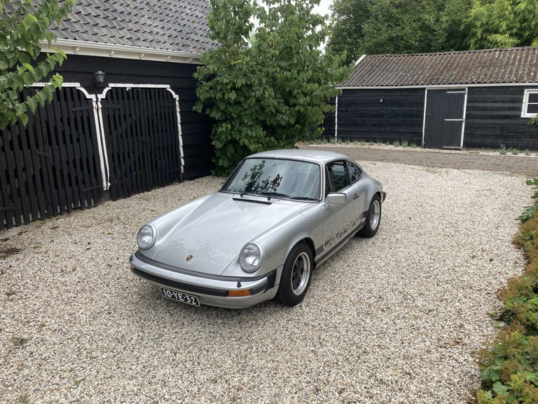 Porsche 911 Carrera 3.0