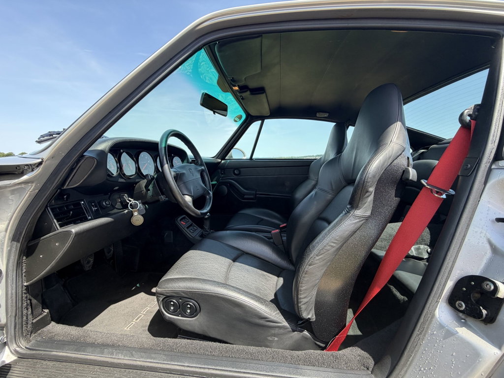Porsche 993 Carrera 4S