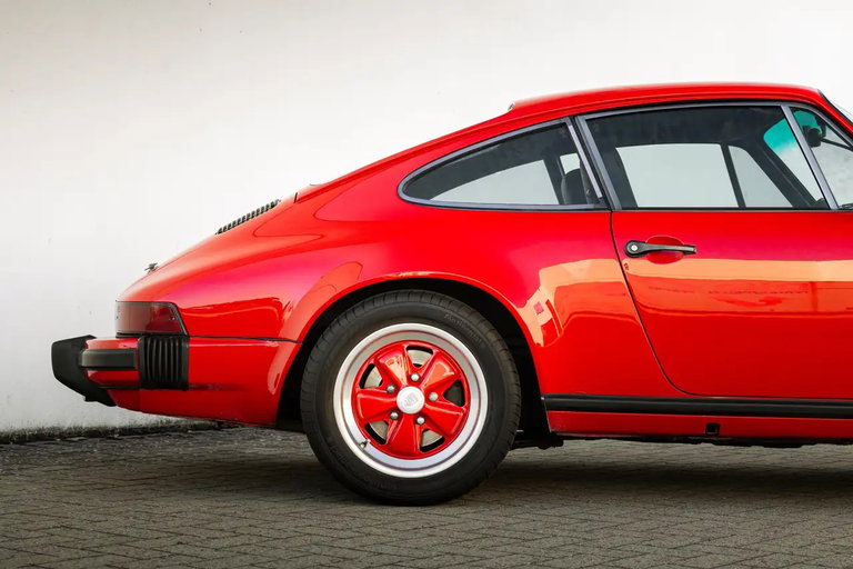 Porsche 911 SC