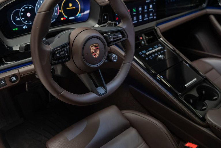 Porsche Panamera 4