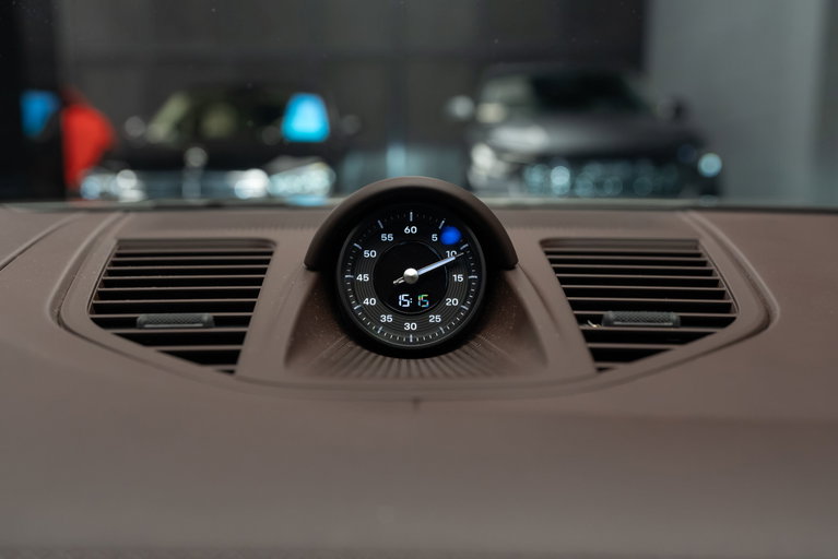 Porsche Panamera 4