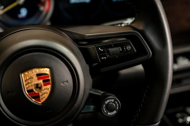 Porsche 992 GT3 Touring