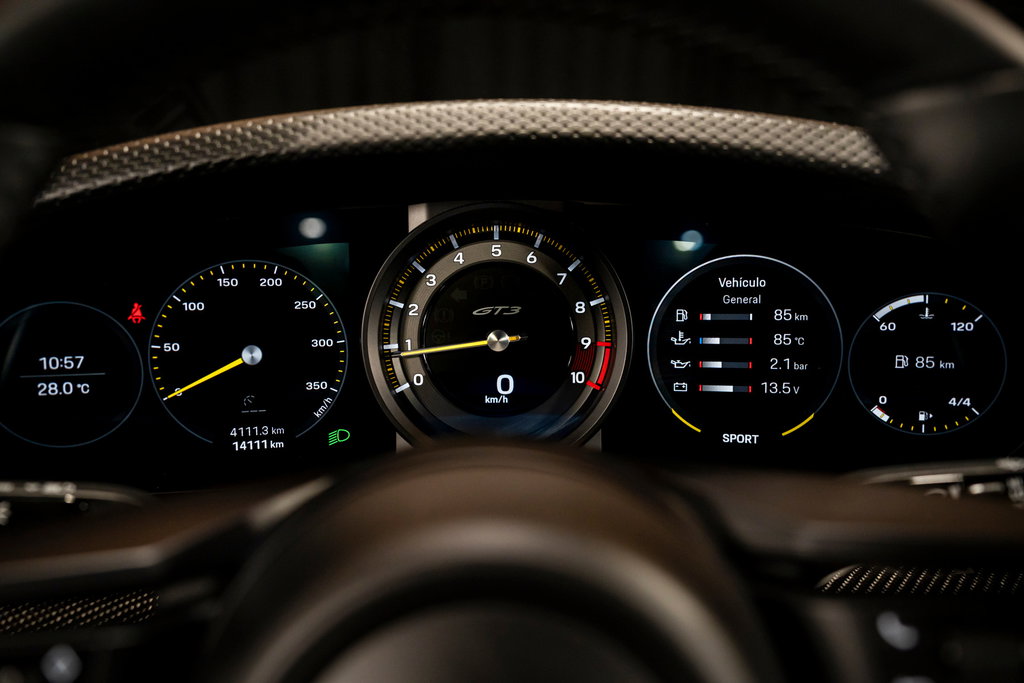Porsche 992 GT3 Touring