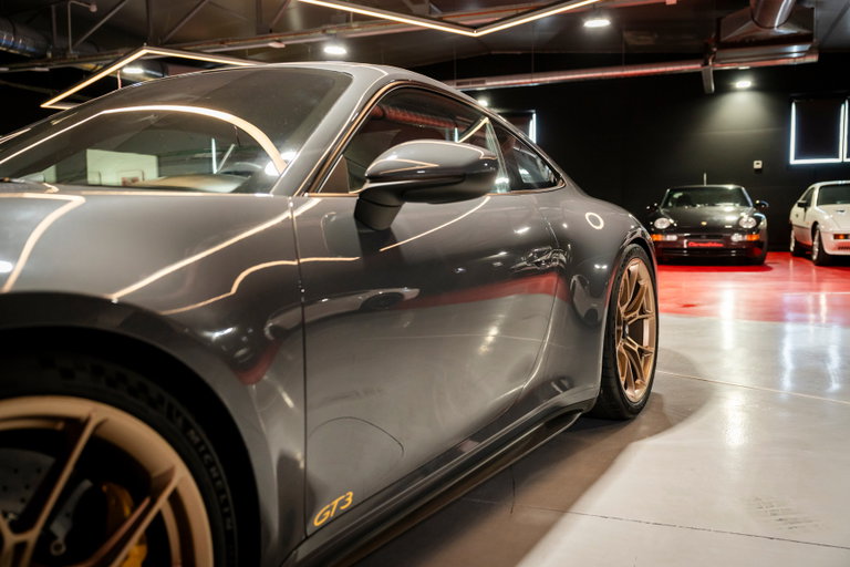 Porsche 992 GT3 Touring