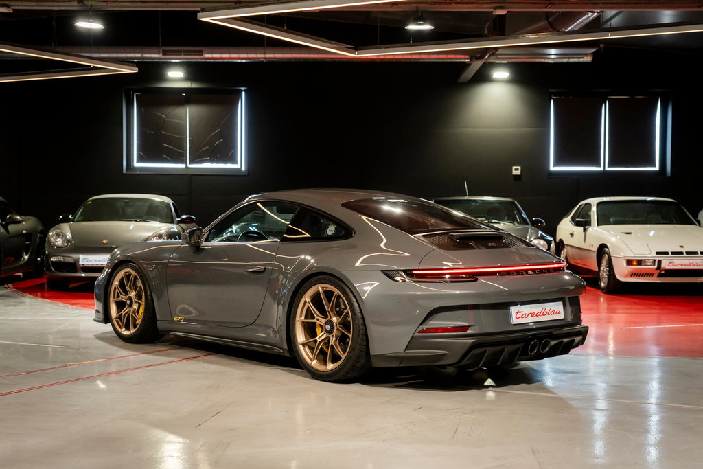 Porsche 992 GT3 Touring