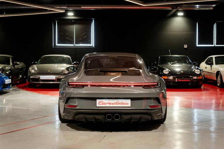 Porsche 992 GT3 Touring