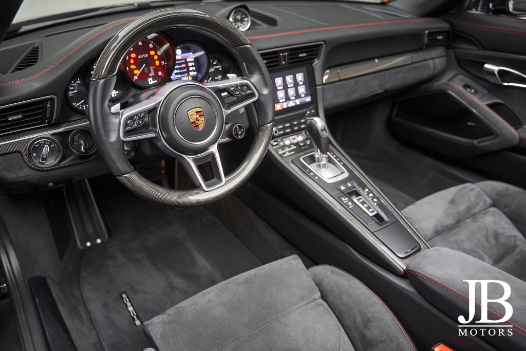 Porsche 991.2 Carrera GTS