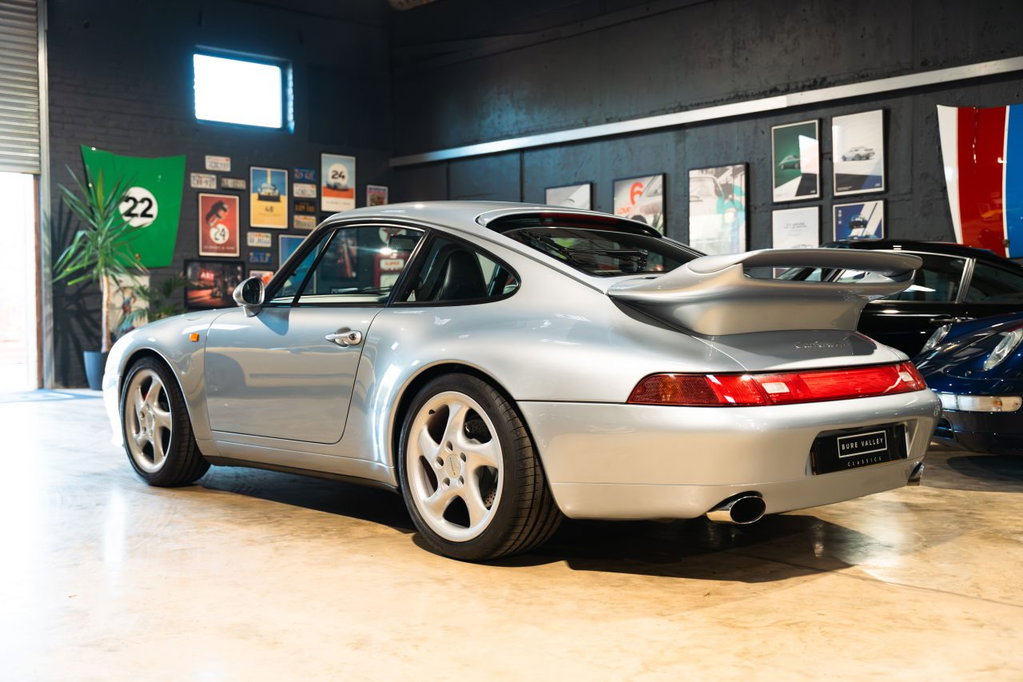 Porsche 993 Carrera 4