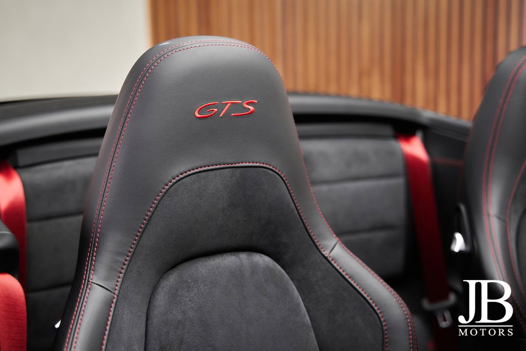 Porsche 991.2 Carrera GTS