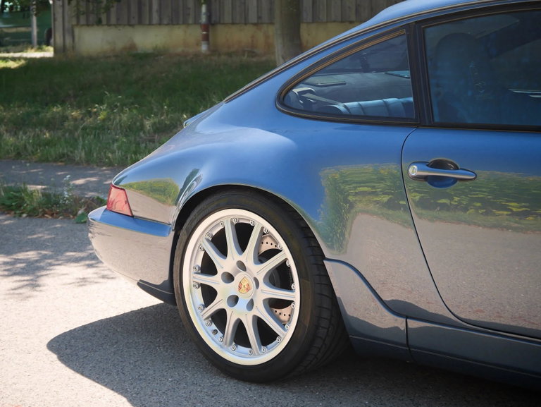 Porsche 964 Carrera 4