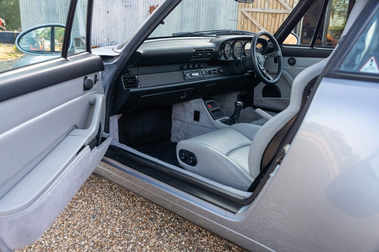 Porsche 993 Carrera 4