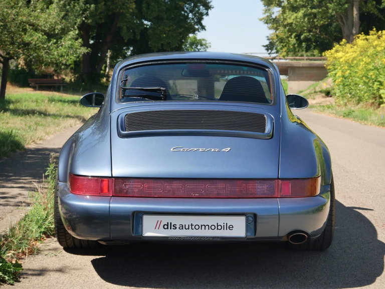Porsche 964 Carrera 4