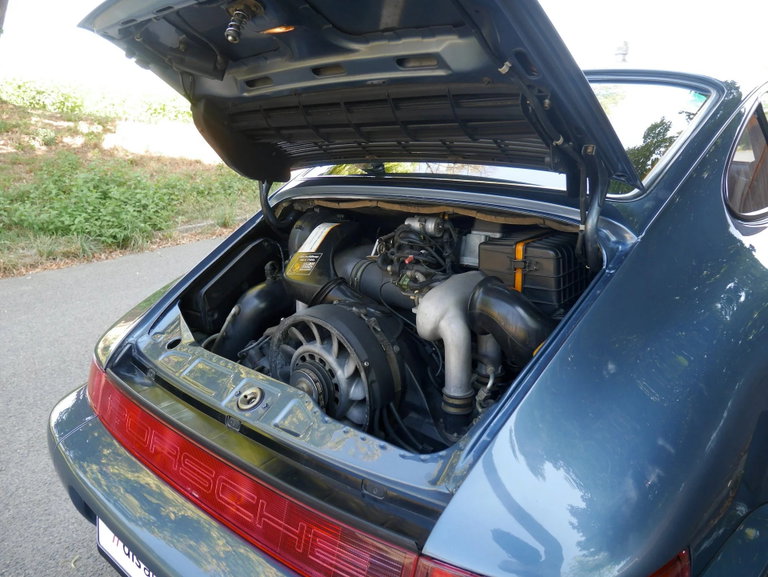 Porsche 964 Carrera 4