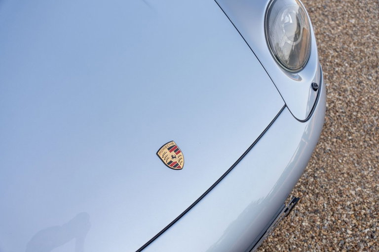 Porsche 993 Carrera 4