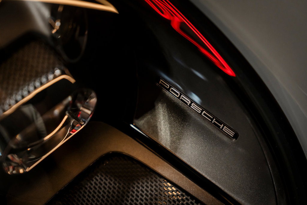 Porsche 992 GT3 Touring