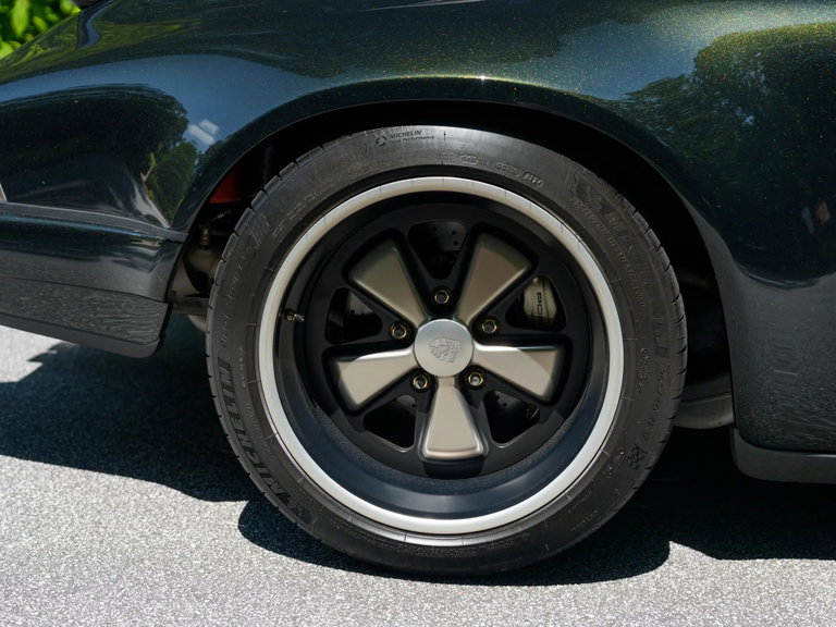 Porsche 911 Reimagined by Singer
